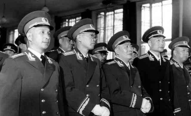 原创1959年沈阳军区司令员换人林帅看重一上将为何让他接替邓华