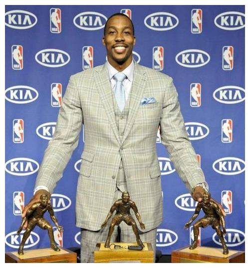 至今,dpoy奖项已有40余年历史.因此,要获得dpoy奖杯无疑