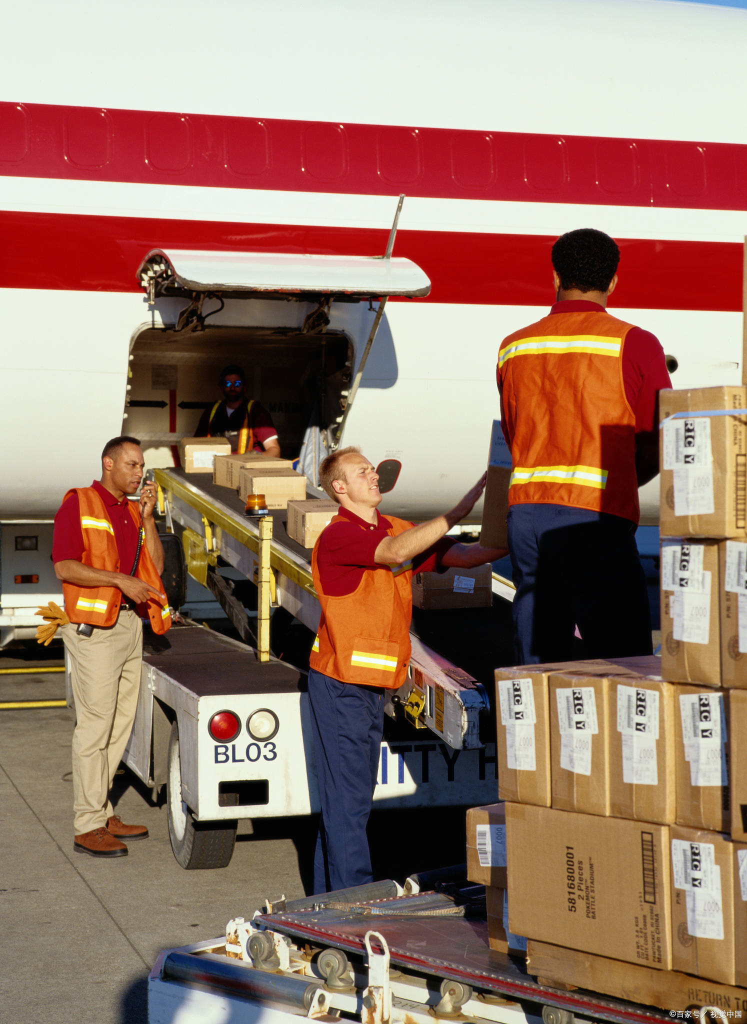 快递空运fedex和ups国际快递进口到香港再海运到中国_运输_商品_图片