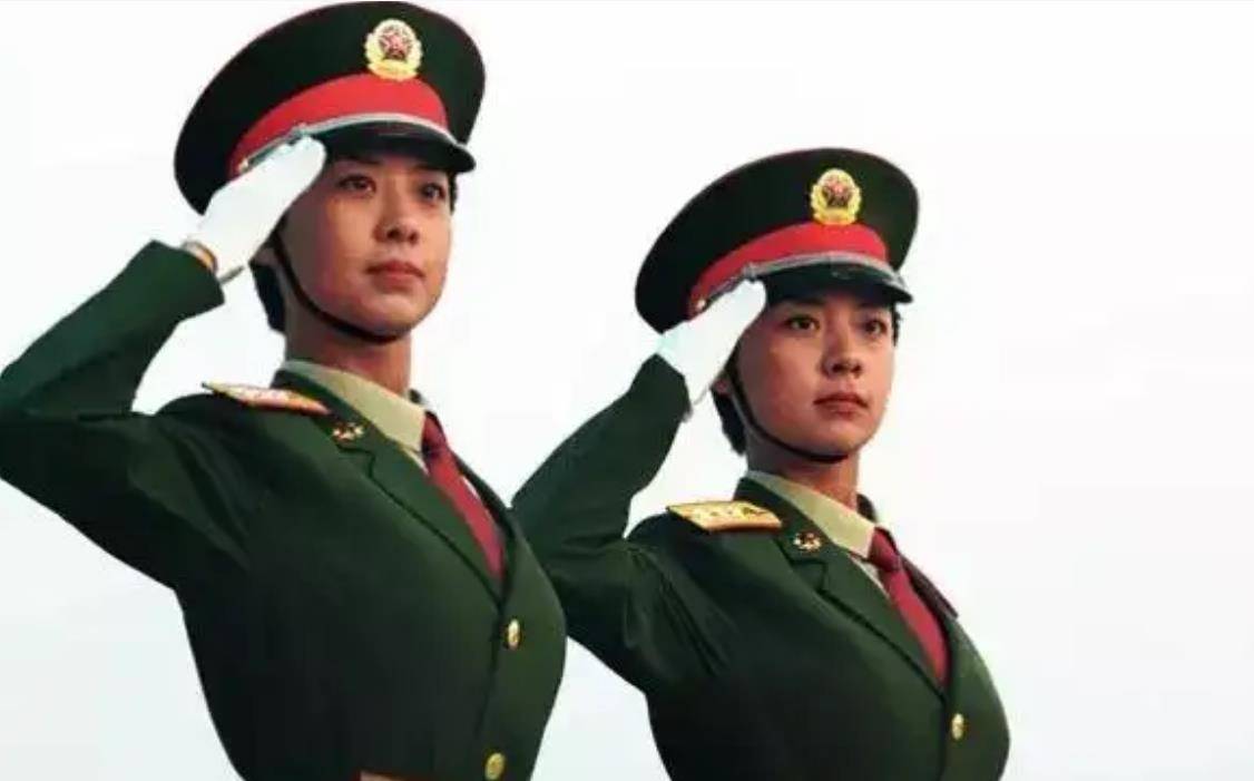 原创1999年在阅兵仪式上红遍中国的双胞胎姐妹花你还记得吗
