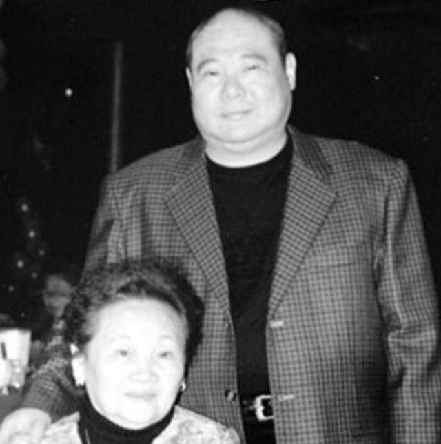 原创天下第一帮老大枭雄黄少岑的江湖路