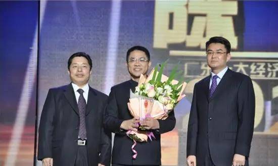 北大毕业公务员,工作6年后辞职卖猪肉,如今成公司老总身价百亿_陈生