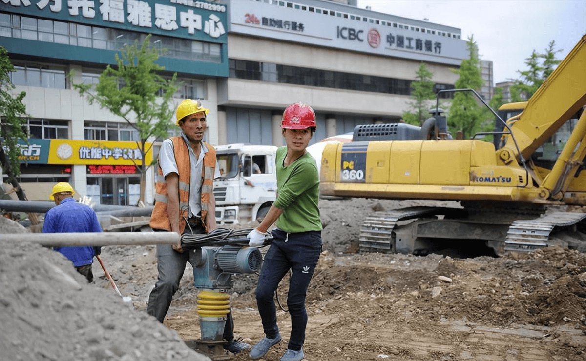 "农民工"换名?新称呼被提出来了,不仅有气势还好听,很高大上