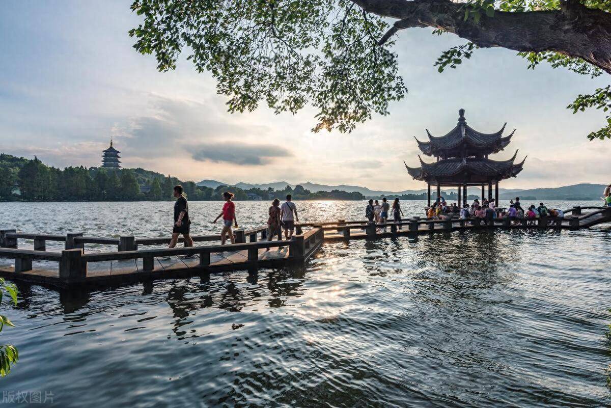关于杭州旅游二日攻略必去景点推荐一下的信息