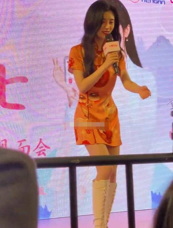 谁说小个子不能穿旗袍鞠婧祎故意剪短20cm秀出的泡芙腿太绝了