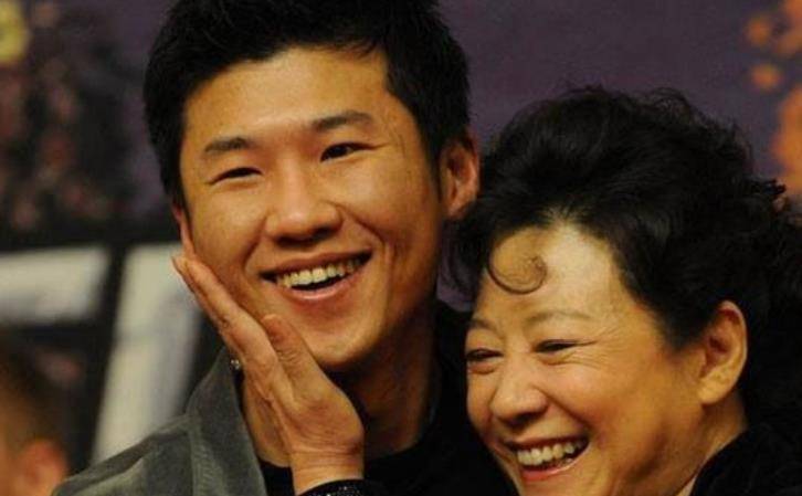 跑了17年龙套,靠实力撕掉"星二代"标签的王骁,终于火了_霍连凯_小田