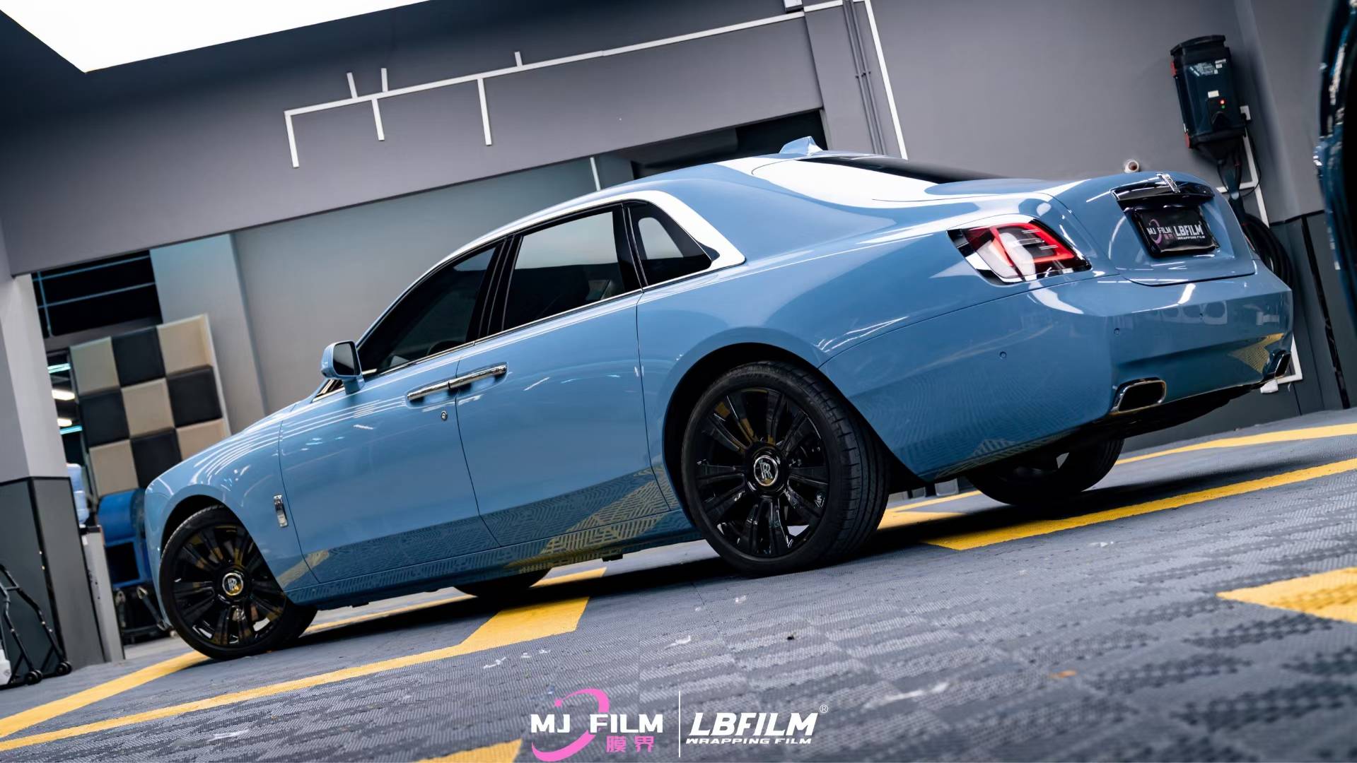 劳斯莱斯古斯特lb改色膜原厂漆瓷器蓝_搜狐汽车_搜狐网