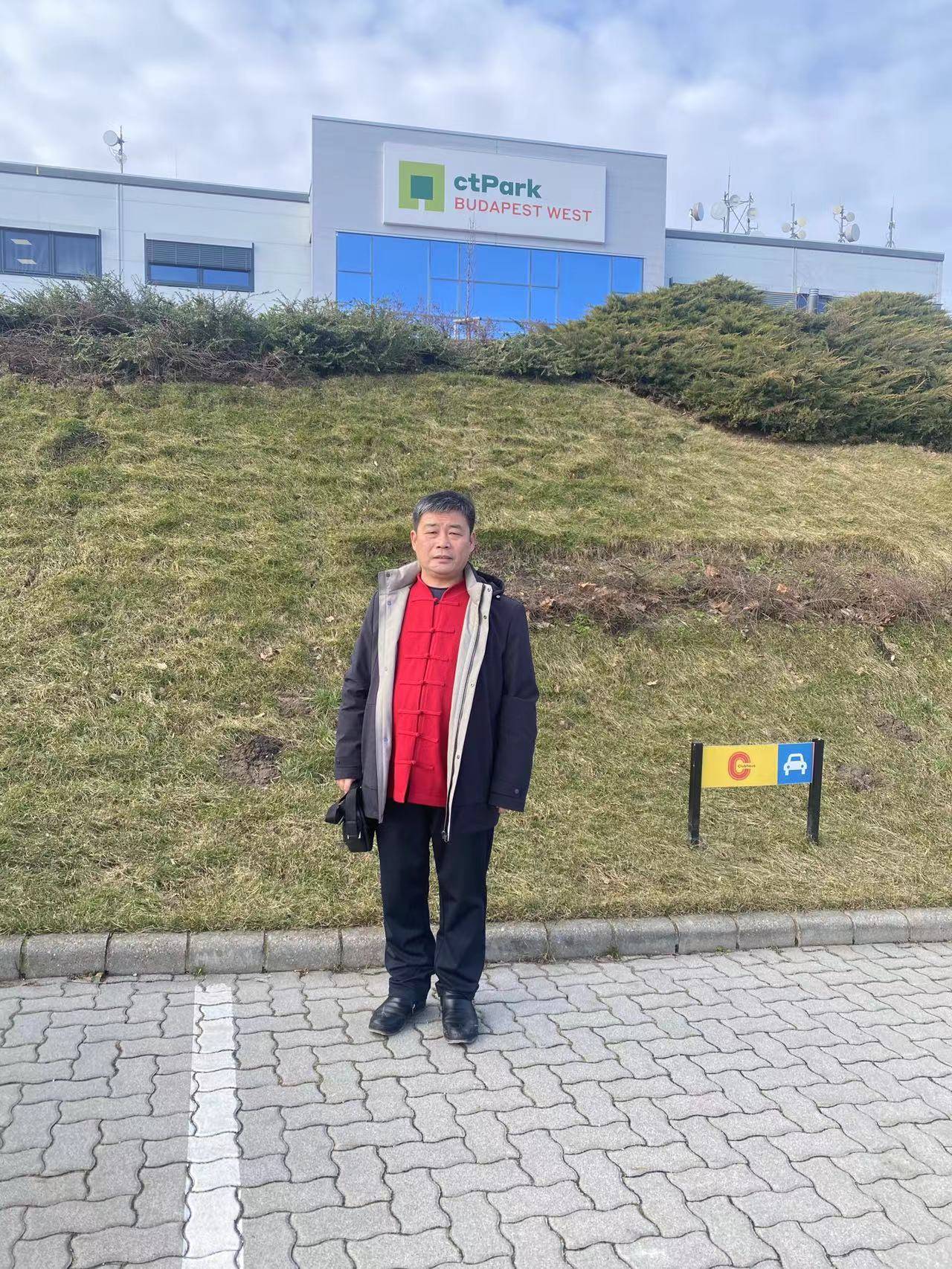 国学大师宋国元助力客户前往匈牙利