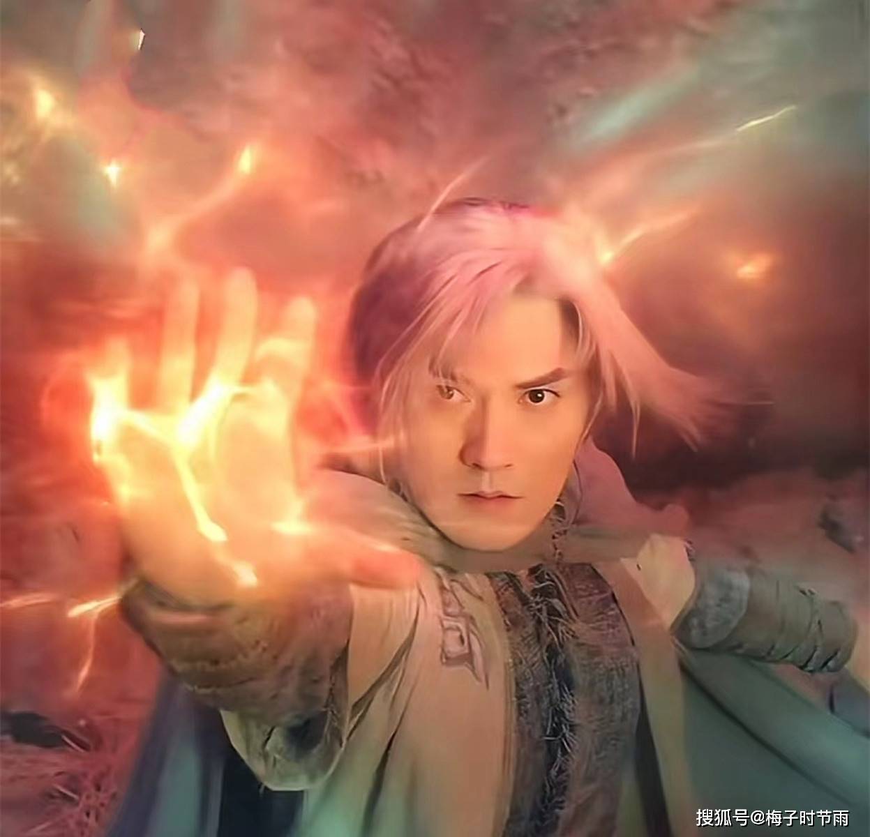 不仅如此,更是和号称最强圣王的真禅圣王大战,真禅神王的长生界神力