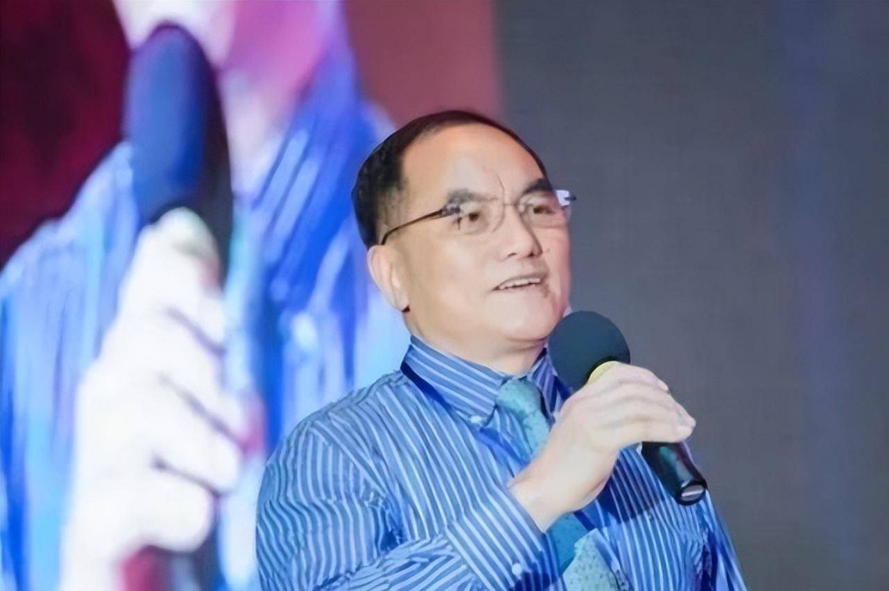 江西前首富,44岁开超市,碾压沃尔玛,身家90亿,今4年亏17亿_何金明