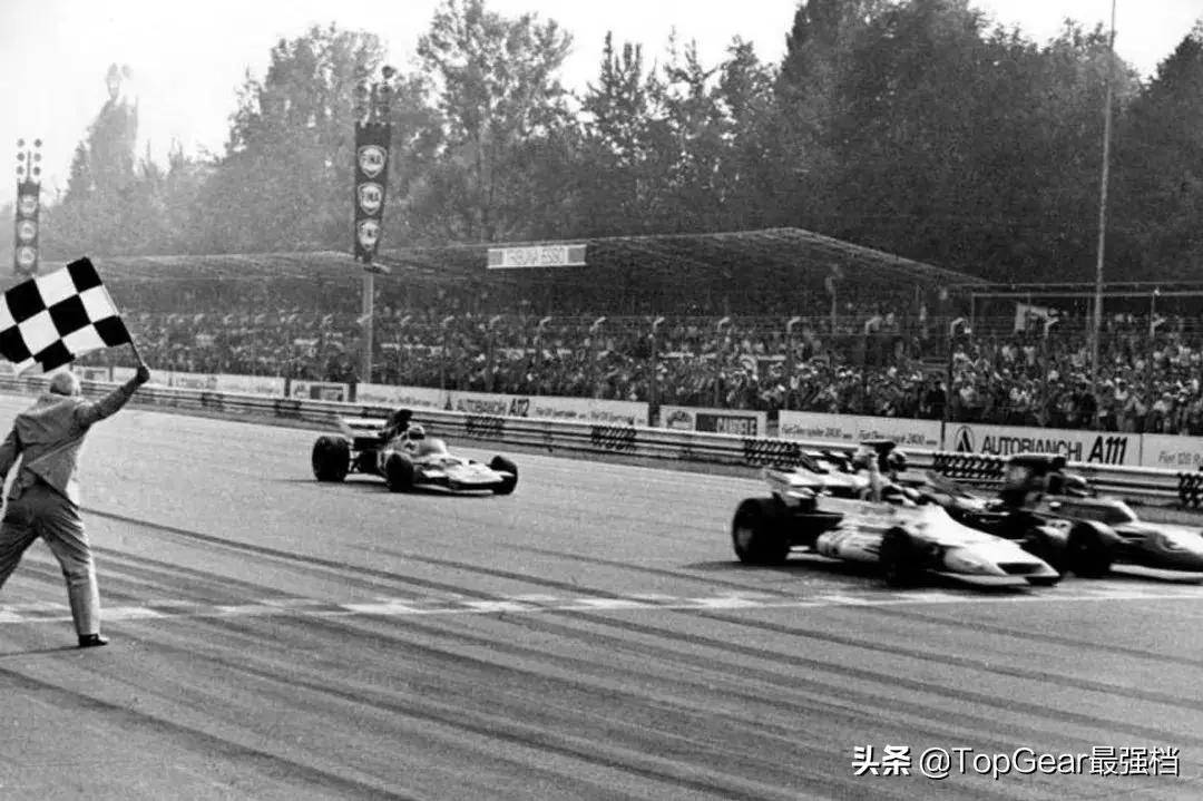 在12年的f1生涯里赢得过一次世界冠军,当时驾驶的赛车也是来自英国