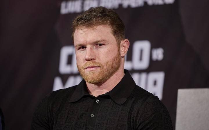 原创阿瓦雷兹vs蒙圭亚召开新闻发布会阿瓦雷兹竟然签订二番战条款