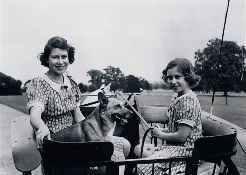 原创从二战中走向王位的女王2年兵役晋升准将