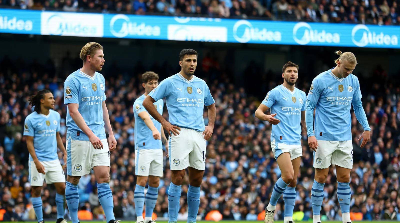 原创曼城已经暂停与德布劳内的续约谈判