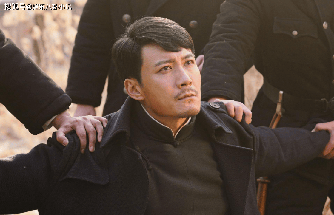 从此之后,他被更多的导演看中了,出演过《血色迷雾》,《誓言永恒》