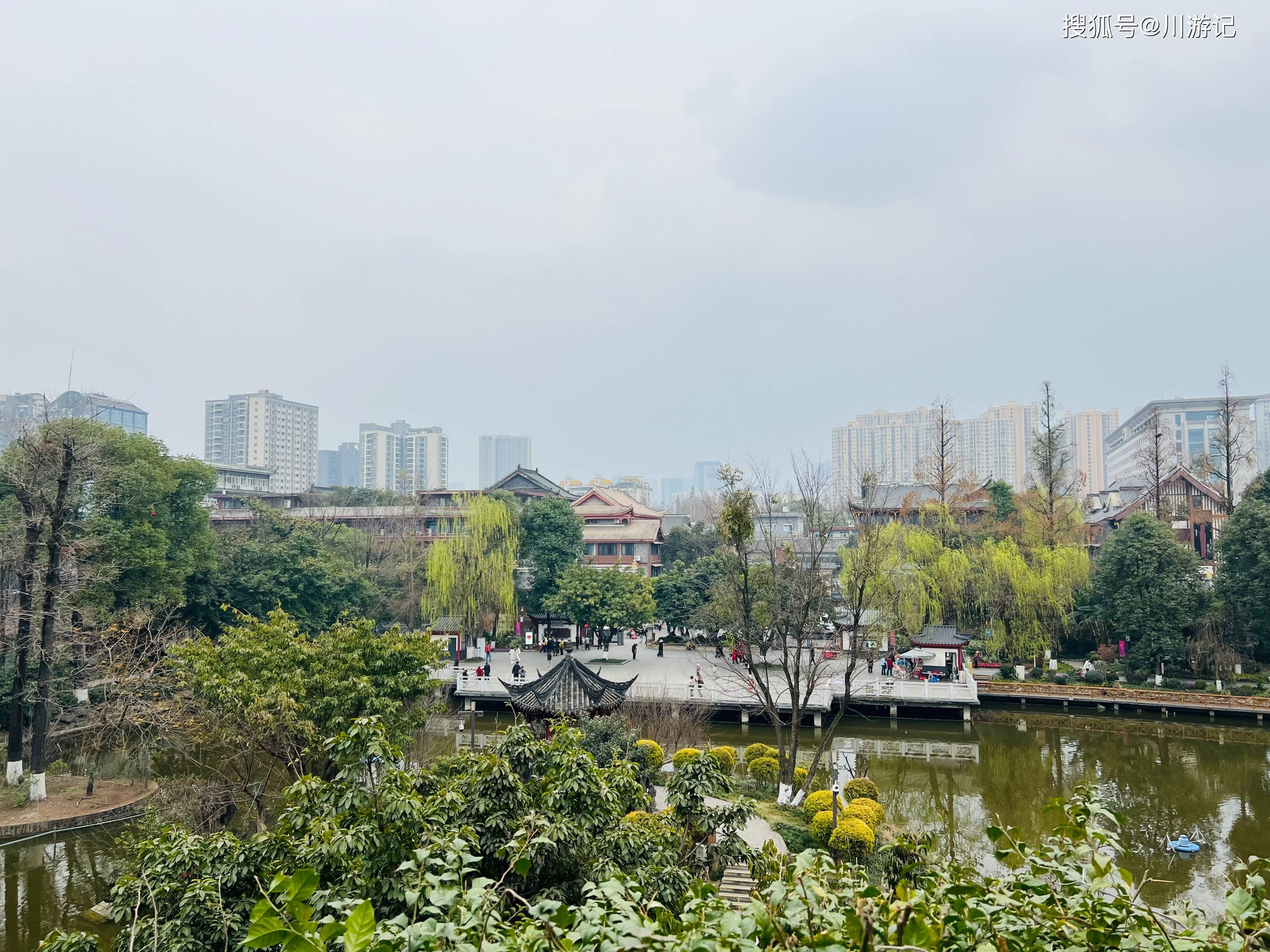 成都春日适合看花的公园面积105亩悠闲惬意是当地人聚集地