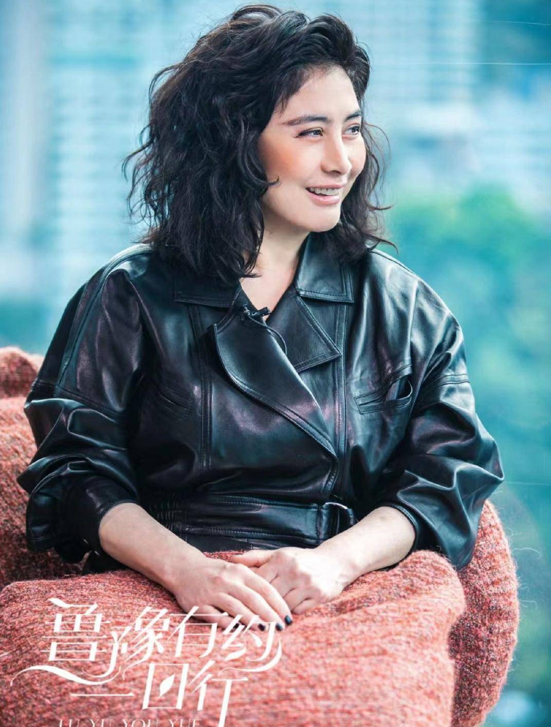 仪因老公太帅而自卑,被陈子聪天真蠢萌吸引,这辈子都不离婚_何超琼