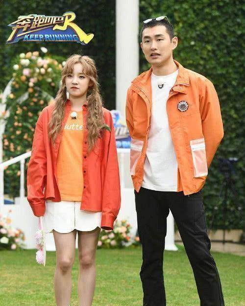 在最新一季的跑男中,因为邓超,陈赫鹿晗跟王祖蓝等跑男成员档期调不开