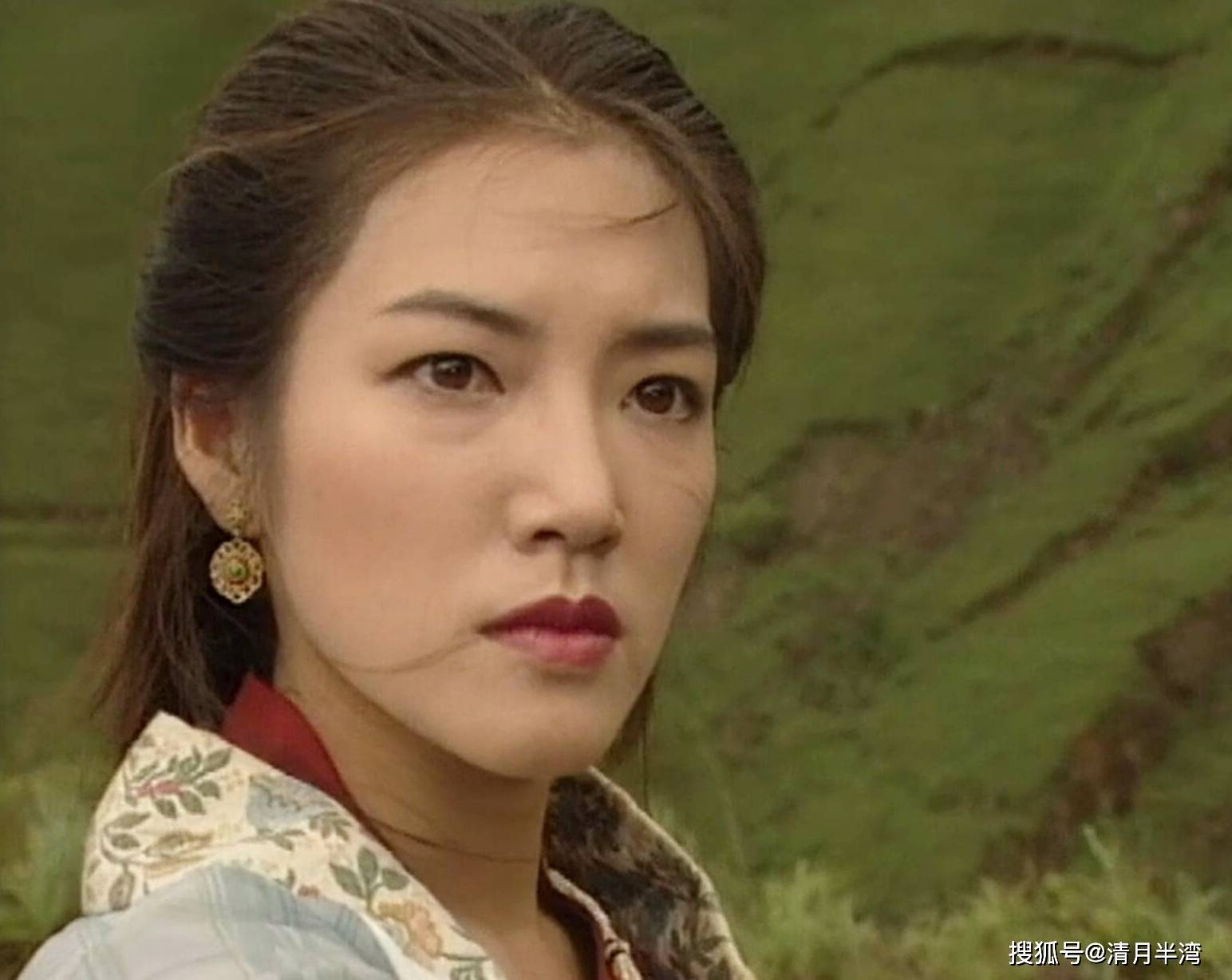 TVB女配美过女主的6部剧，黎姿艳压向海岚，唐宁把郭羡妮比下去了_搜狐网