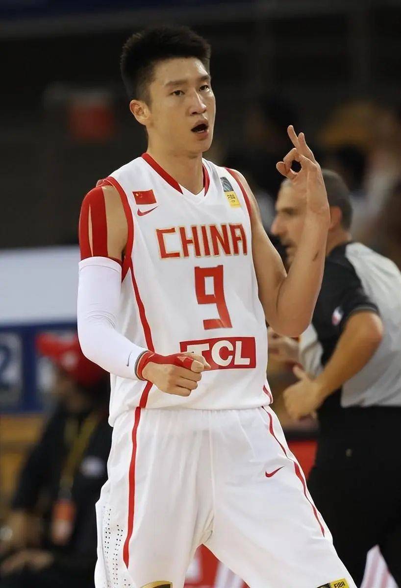 中国男篮对阵乌兹别克斯坦队,孙悦独得22分.