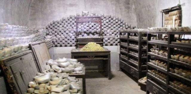 原创清朝管理银库的士兵不允许穿衣服有人如何偷出900多万两白银