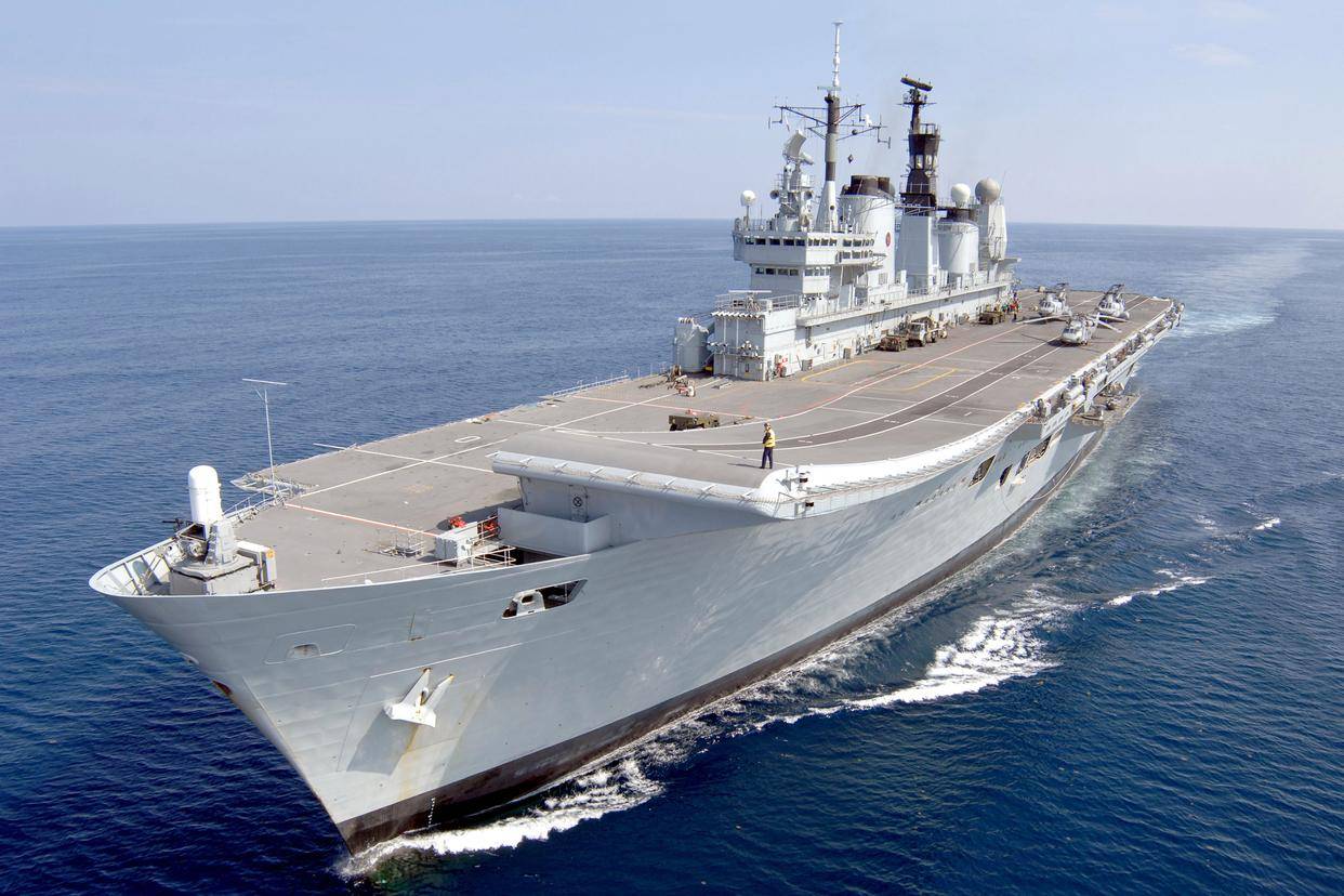 英国无敌级常规动力航母是英国海军力量衰退下产物