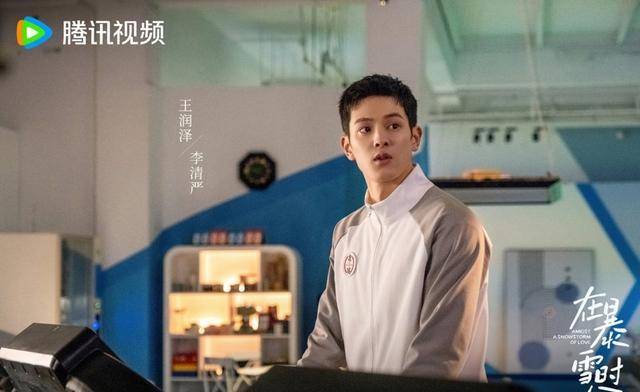 在暴雪时分鲜肉男团大集合唯独这位被称为胡歌吴磊综合体