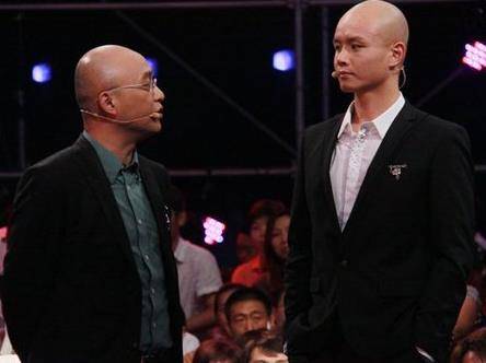 有一次,乐嘉在节目喝了酒,酒后开始辱骂主持人,就连鲁豫,金星,窦文涛