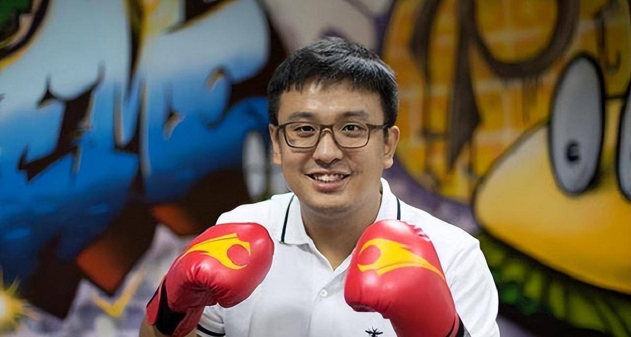 原创上海大佬张旭豪33岁将公司卖给马云套现665亿如今再创传奇