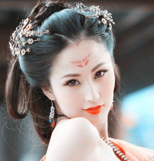 后宫_佳丽_妃子