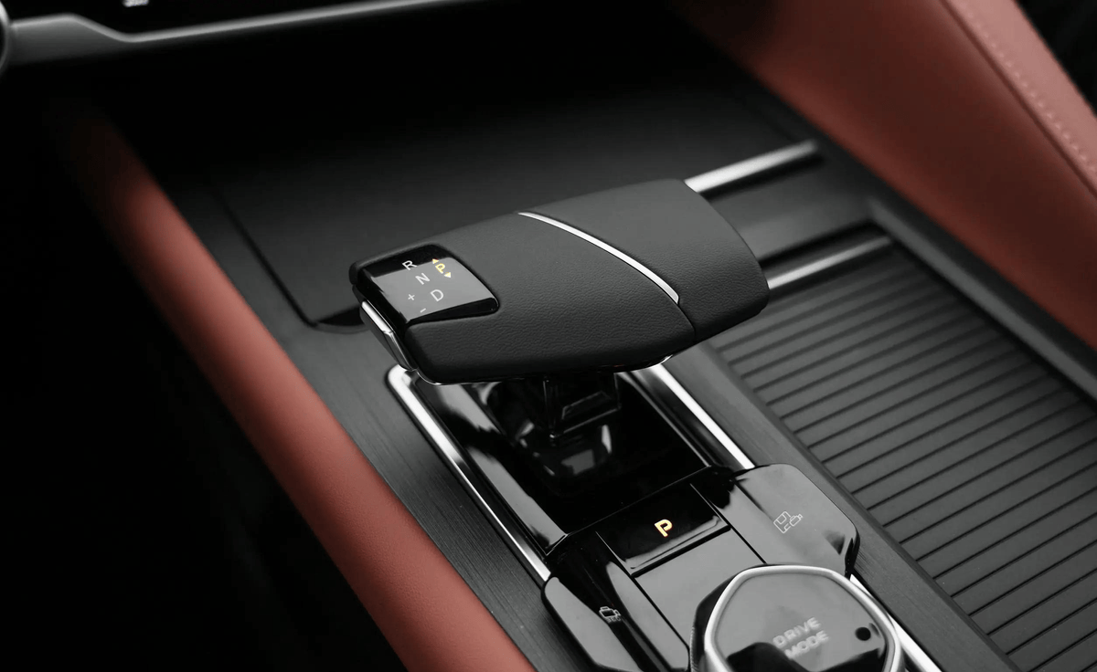 0t 8at,1.5t 8at两种动力组合.其中2.