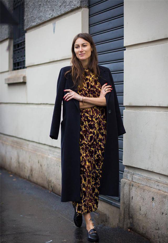 原创小白鞋失宠了今年最流行的鞋子叫布洛克鞋谁穿谁好看