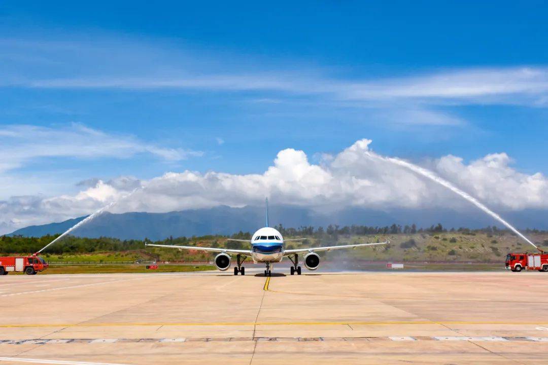 2024年航旅融合暨夏航季换季营销推介活动在大理举行_旅游_航空_文化