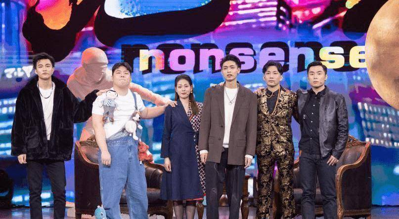 原创原创欢乐喜剧人7收官迎喜剧巅峰之夜秦霄贤被调侃膨胀了