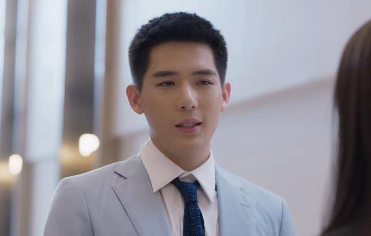 原创欢乐颂3豆瓣46男主胸毛抢眼女四号瞪眼神功不输杨颖