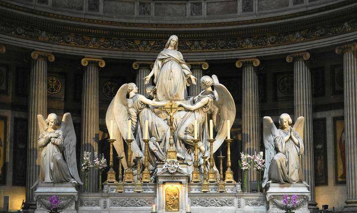 原创美与圣洁化身的圣母中世纪为何从神坛被拉到人间沾上人味