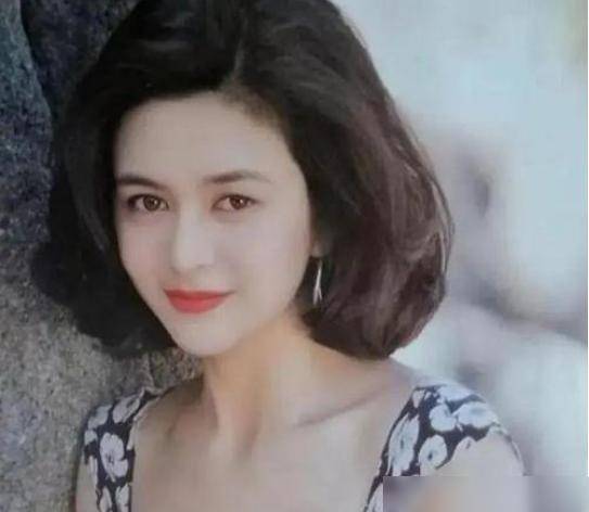 原创向华强年轻时长啥样当照片流出才知为啥成龙怕他关之琳爱他