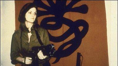 帕蒂·赫斯特_人物_梁山好