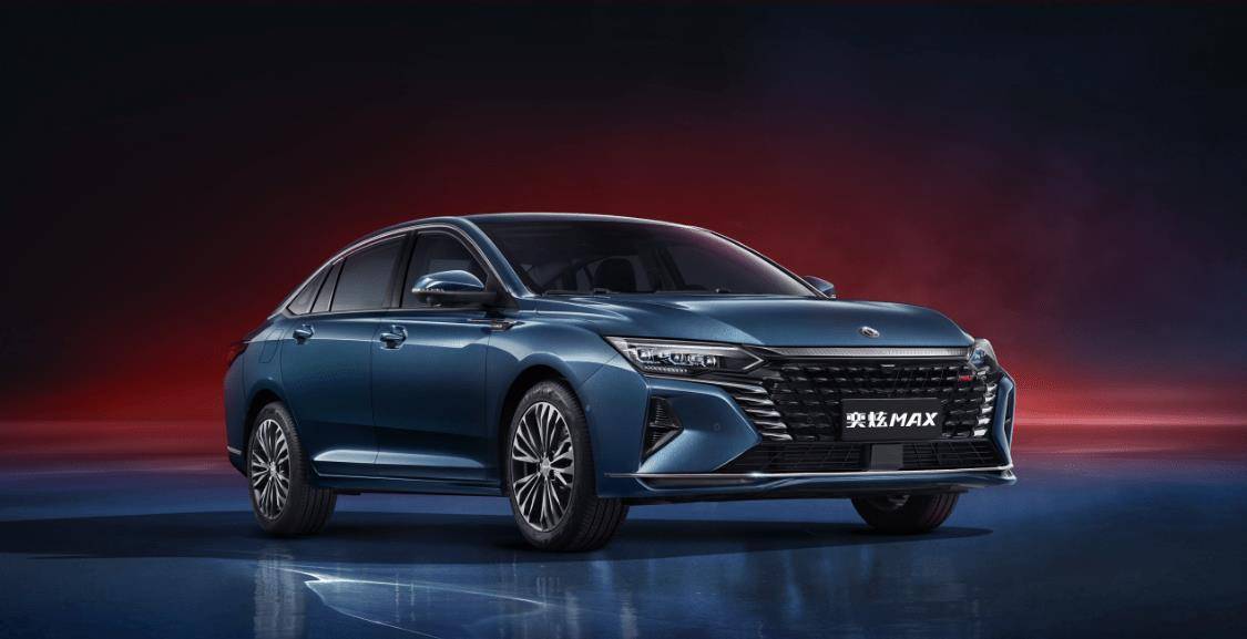 东风风神旗下的奕炫max正式上市,作为风神奕炫家族最新的一代颜值担当