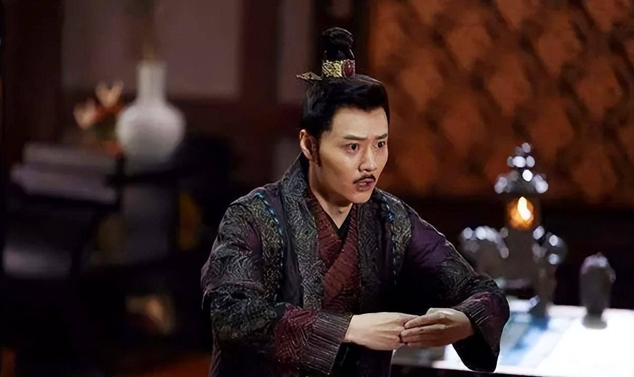 等到903年王建被唐朝廷被任命为蜀王时,他已是名正言顺地占据两川之地