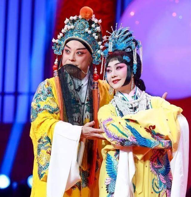 京剧演员为何挤破头进京津沪剧院,只因在其他城市很难出头_上海_发展