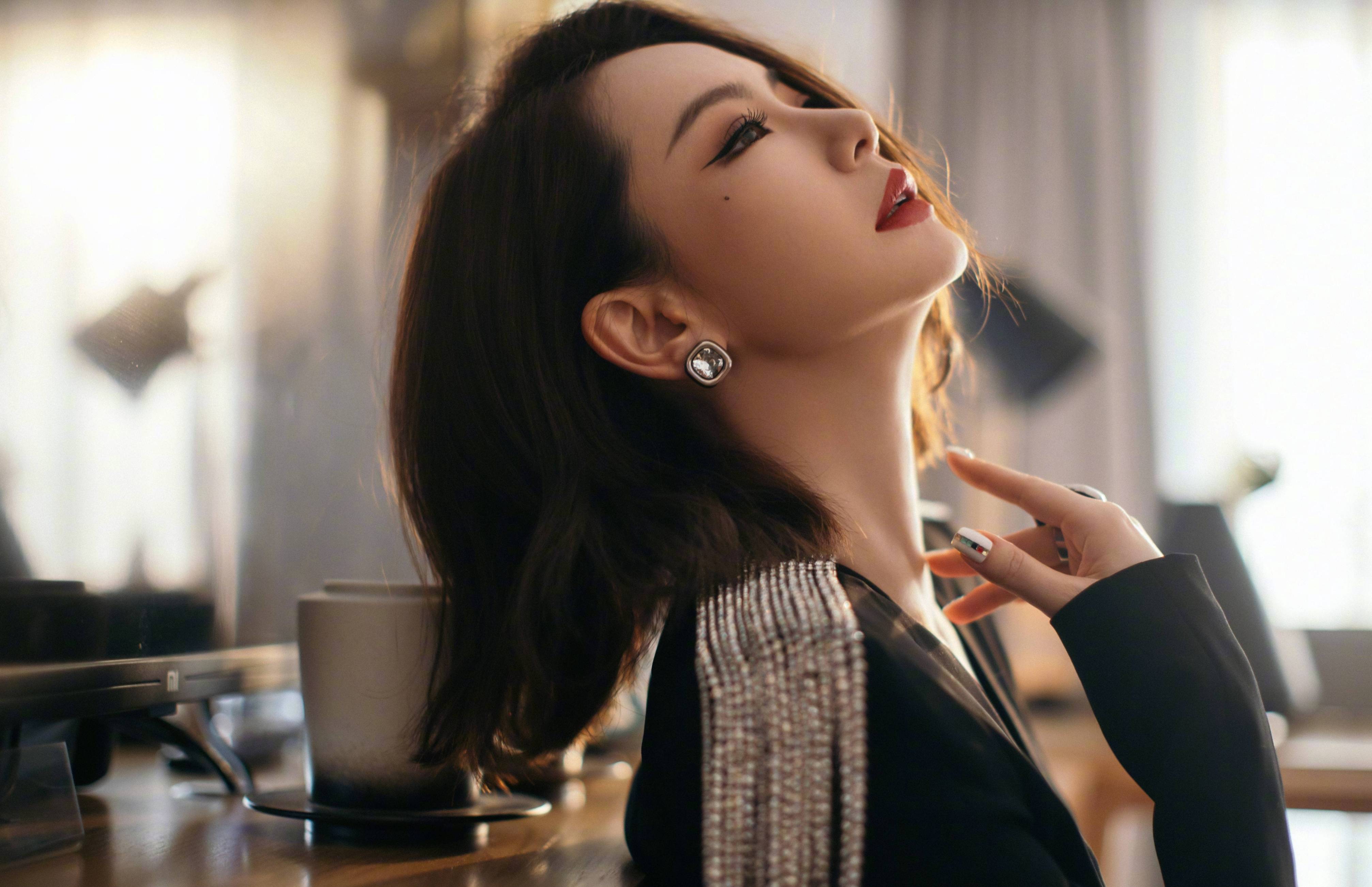 郭书瑶,joyce, mari演唱exo的《初雪》 《破风》.