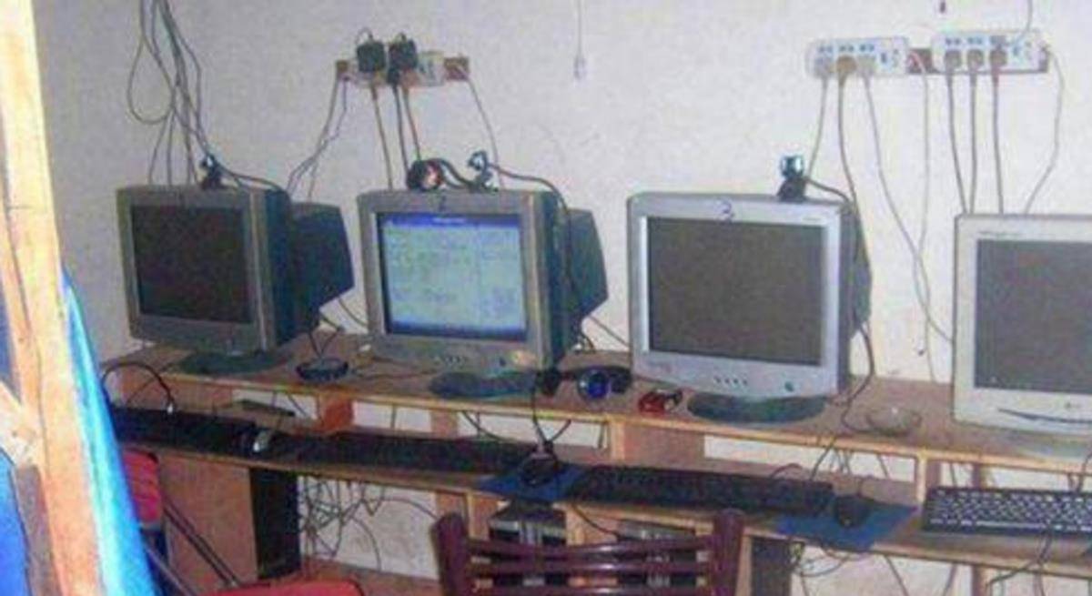 原创2001年河南一男子自制智能木马17名少年体验后离奇失踪