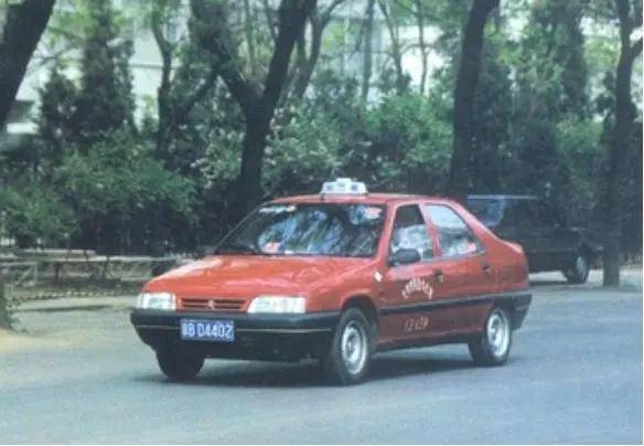 80后的汽车记忆:提到内会儿北京的出租车,您一定倍儿怀念吧?