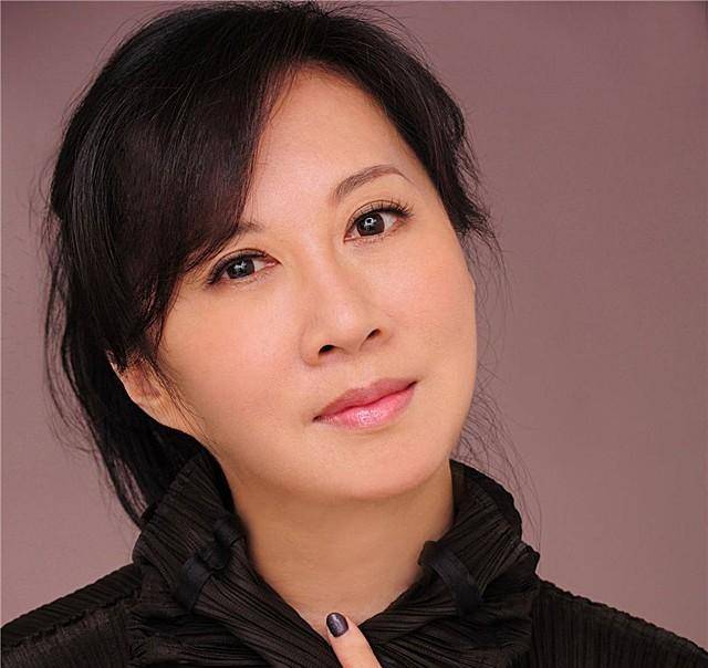 王小屯与李敖恋爱被学校得知,系主任:损害文化大学的形象和声誉_胡因