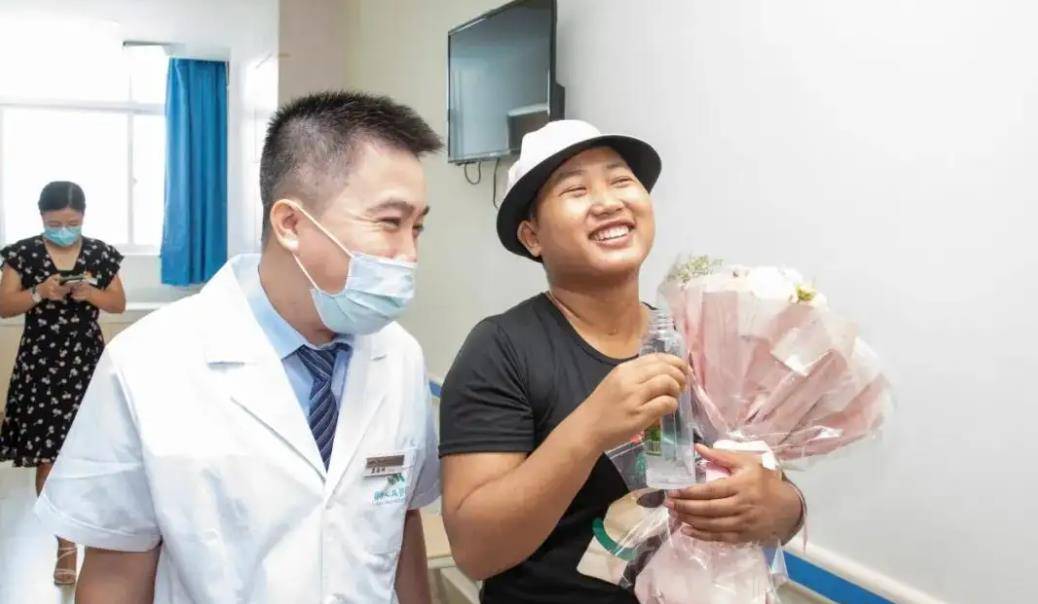 黎德桦得知了对方的来意后,大为震惊,这5万元欠款,他们早就已经忘了