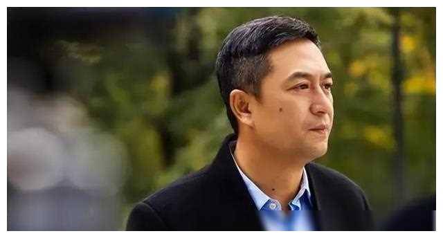 张嘉译影视风云人物演绎逆境壮志荧幕熠熠生辉