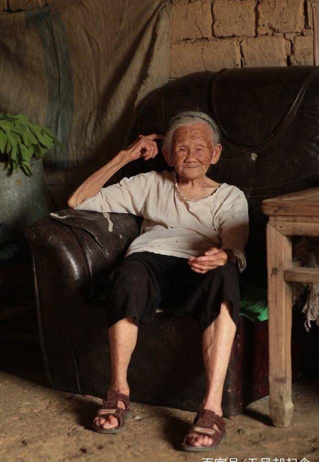 原创只因为被迫是日本人的儿子这位71岁老人一生孤苦伶仃至今未婚