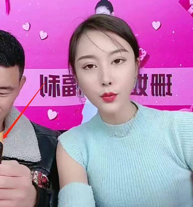 原创谢孟伟妻子透露丈夫从不给她看手机网友大男子主义作祟