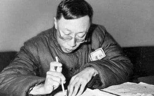 溥仪改造后去探望太监太监们磕头喊皇上溥仪的一句话真是绝了